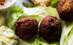 Falafel Plate (4 Pieces)